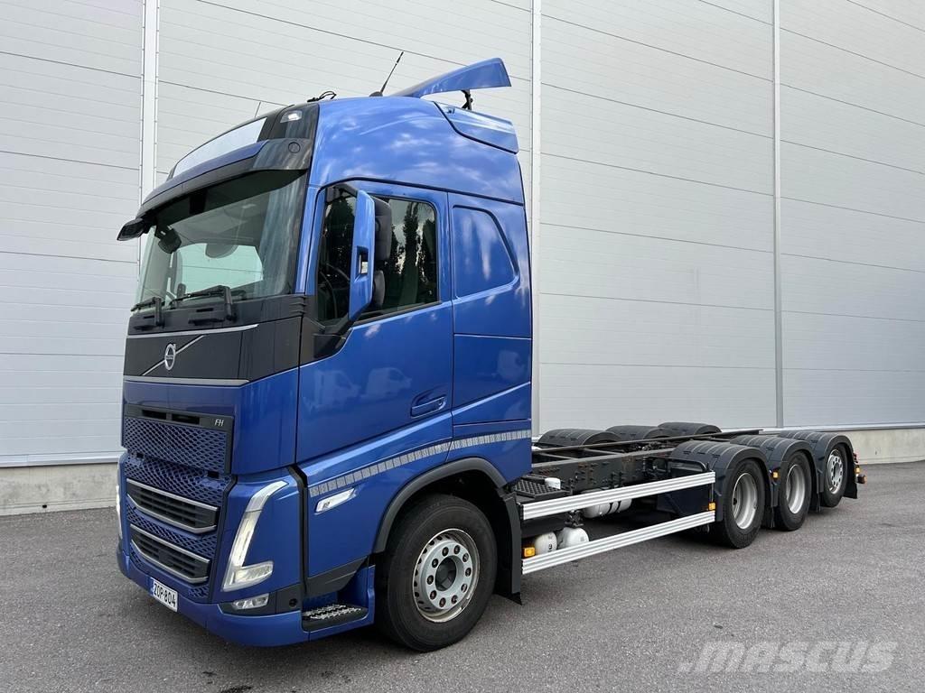 Volvo FH Chassis Cab trucks