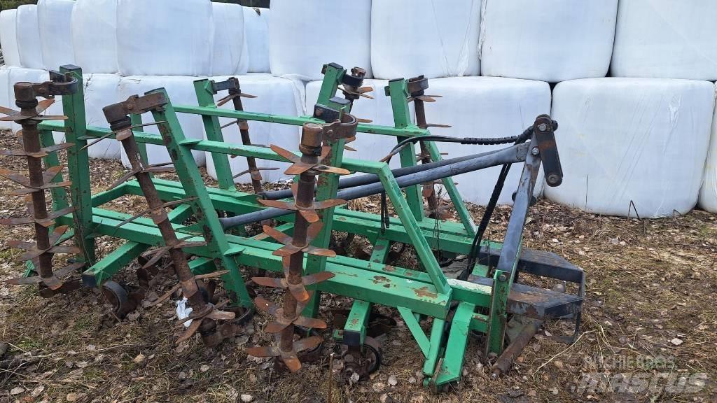 Kronos 3700 Harrows