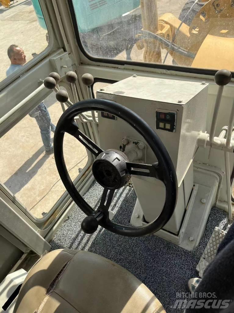 CAT 140 K Graders