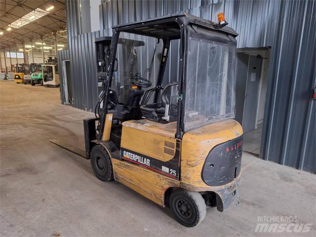 CAT EP25K Forklift trucks - others