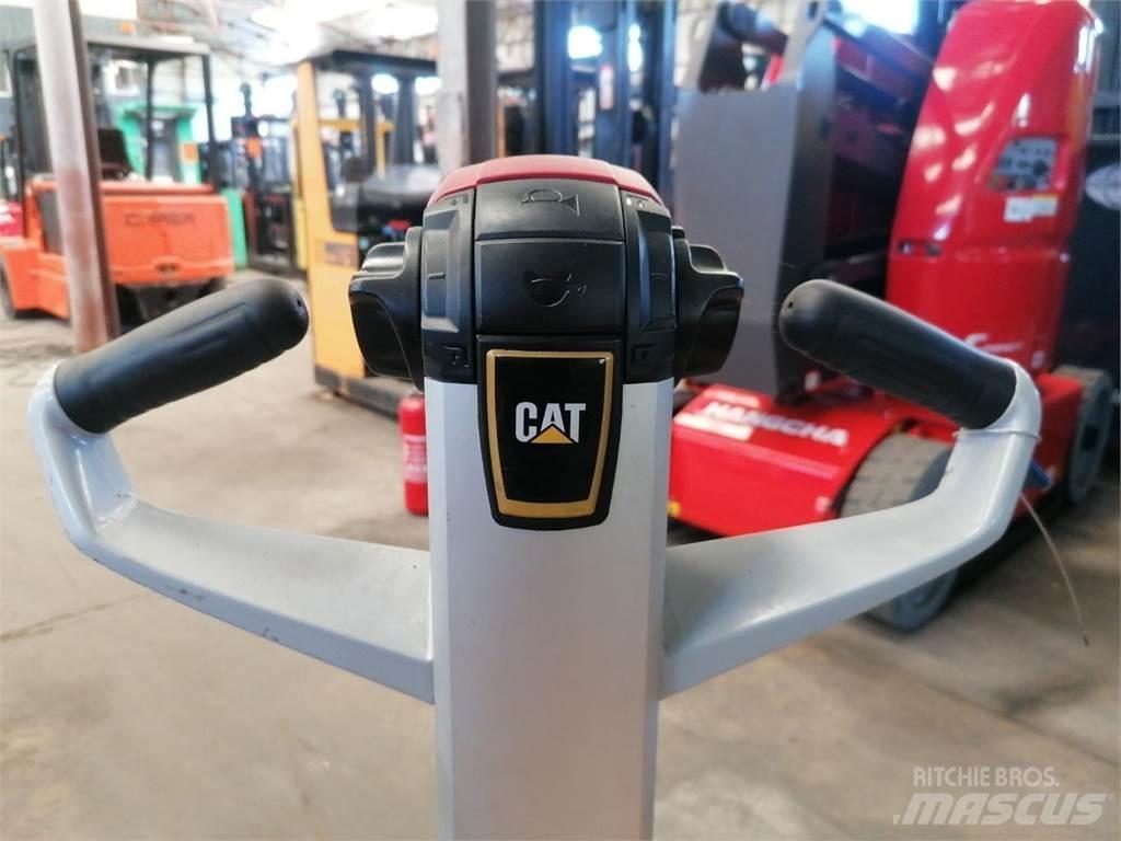 CAT NPP20N2 Pedestrian stacker