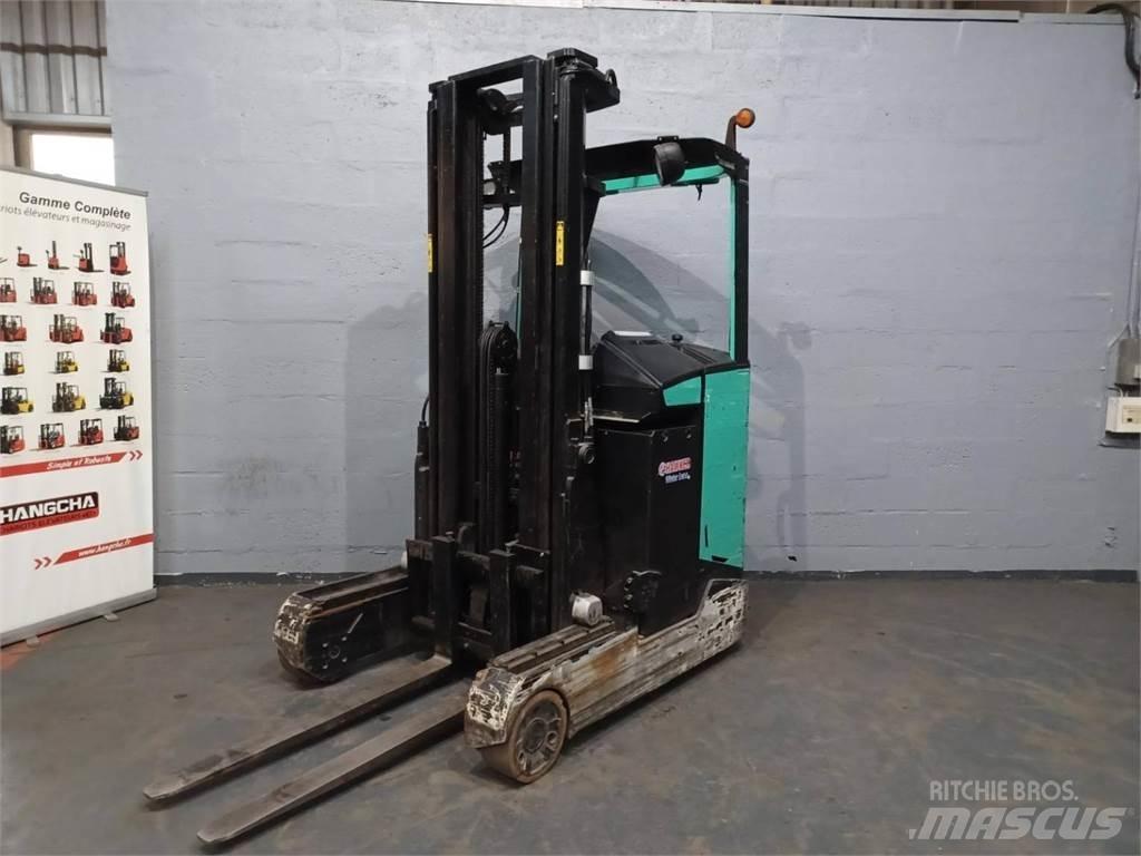 CAT NR16N Reach trucks