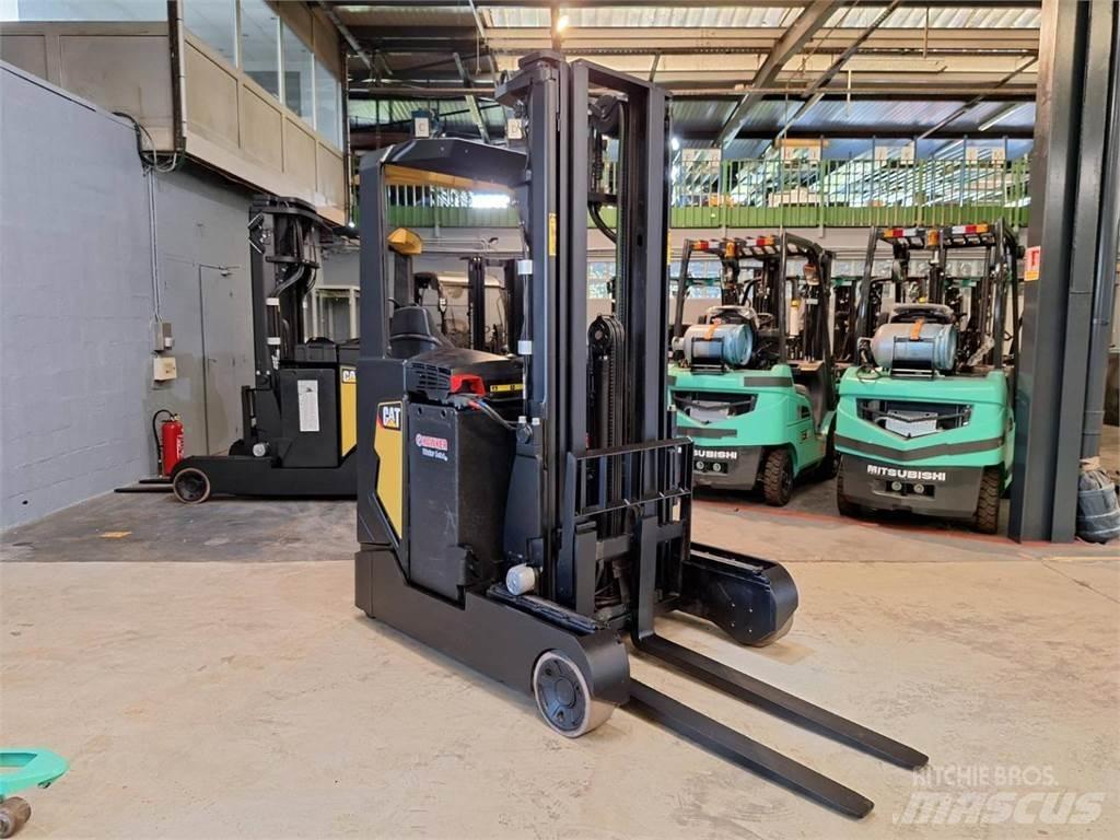 CAT NR16N2 Reach trucks