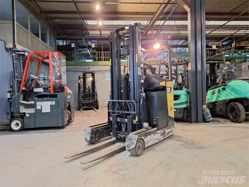 CAT NR20NH Reach trucks