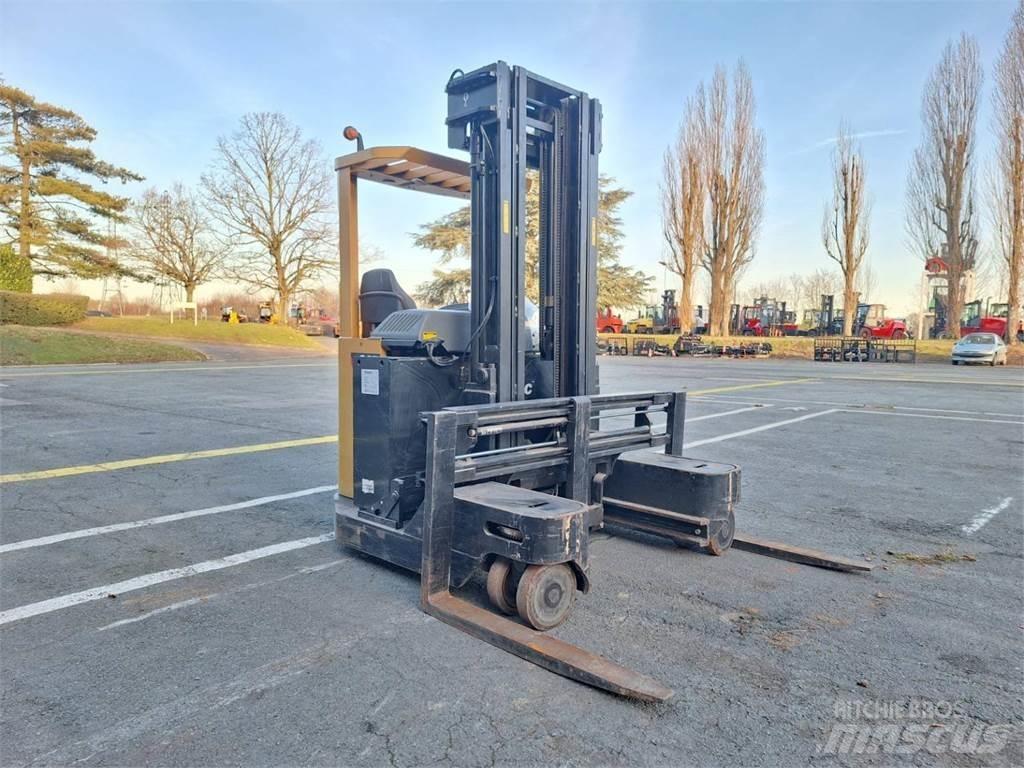 CAT NRM20K Reach trucks