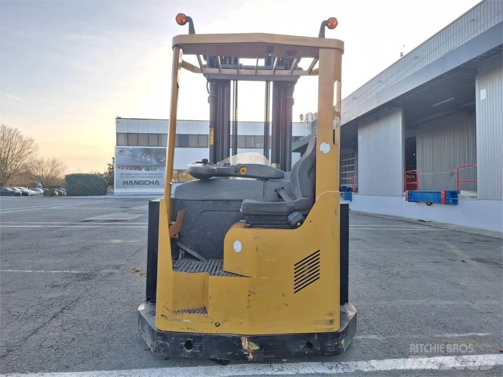 CAT NRM20K Reach trucks