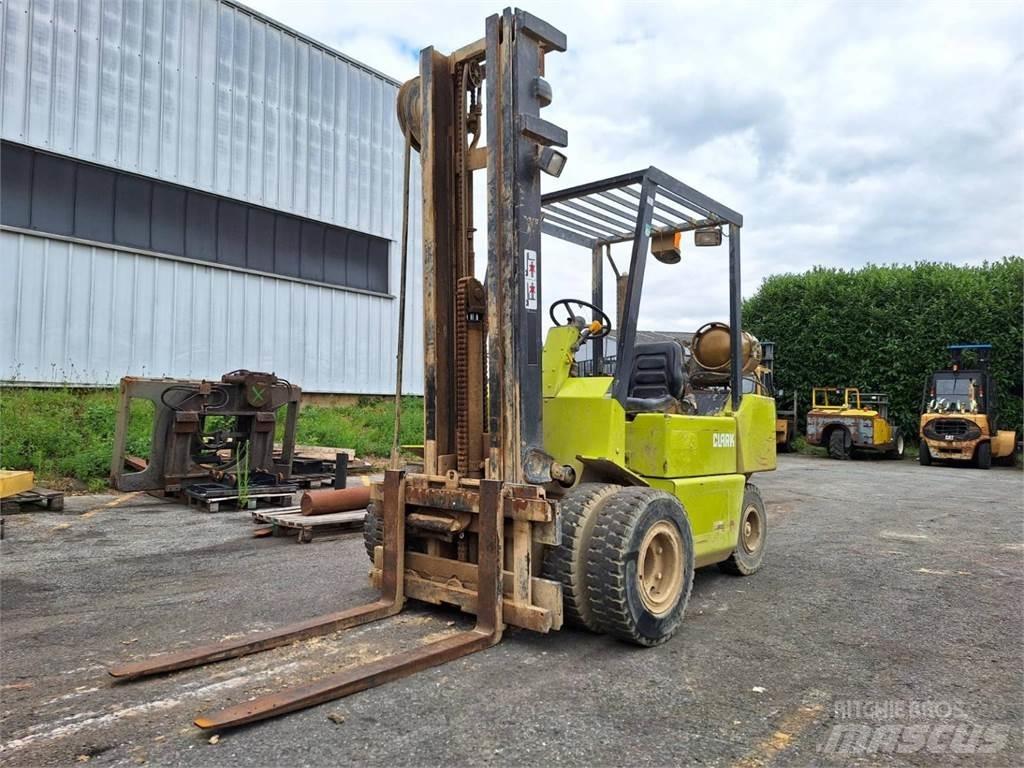 Clark GPM30 Forklift trucks - others