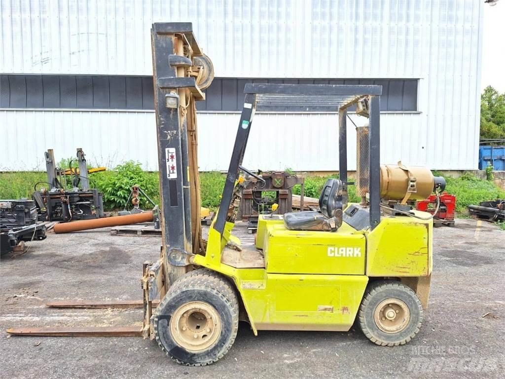 Clark GPM30 Forklift trucks - others
