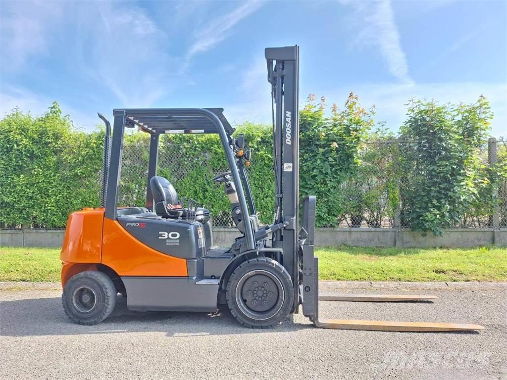 Doosan D30S 5 Forklift trucks - others