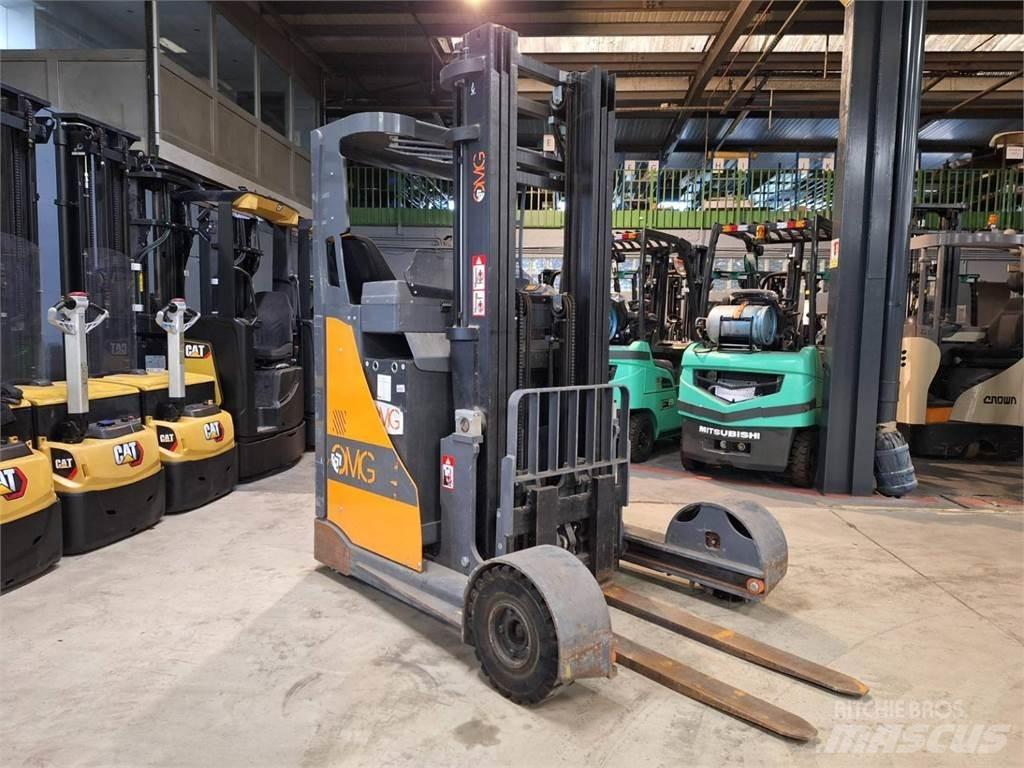 OMG NEOS16 SE Reach trucks