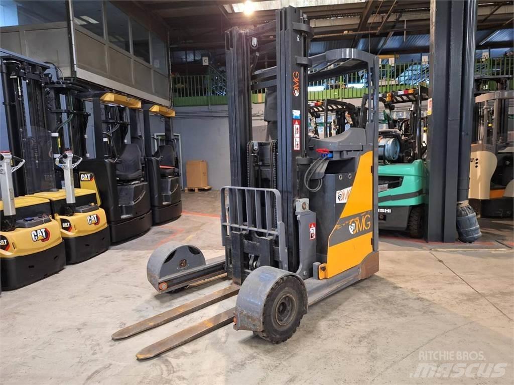OMG NEOS16 SE Reach trucks