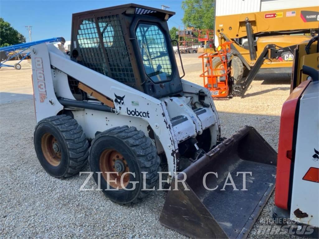Bobcat 863 Skid steer loaders
