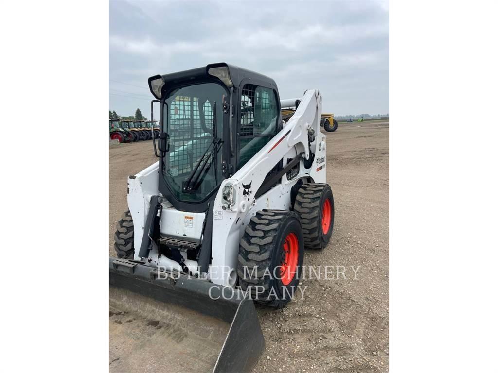 Bobcat S750 Skid steer loaders