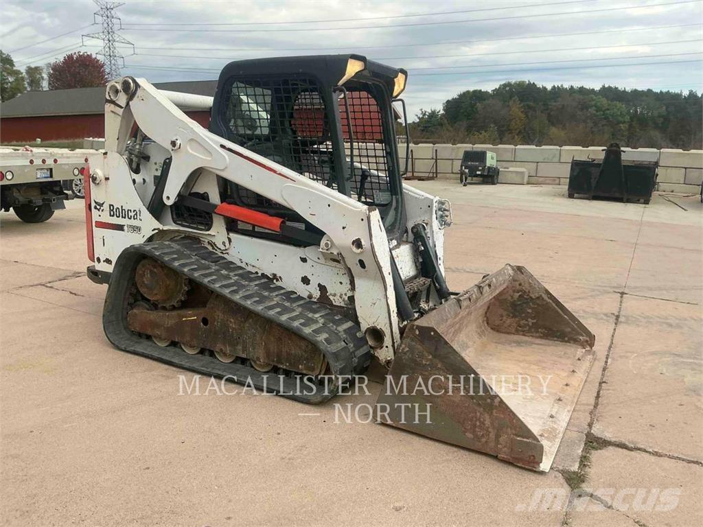 Bobcat T650 Crawler loaders