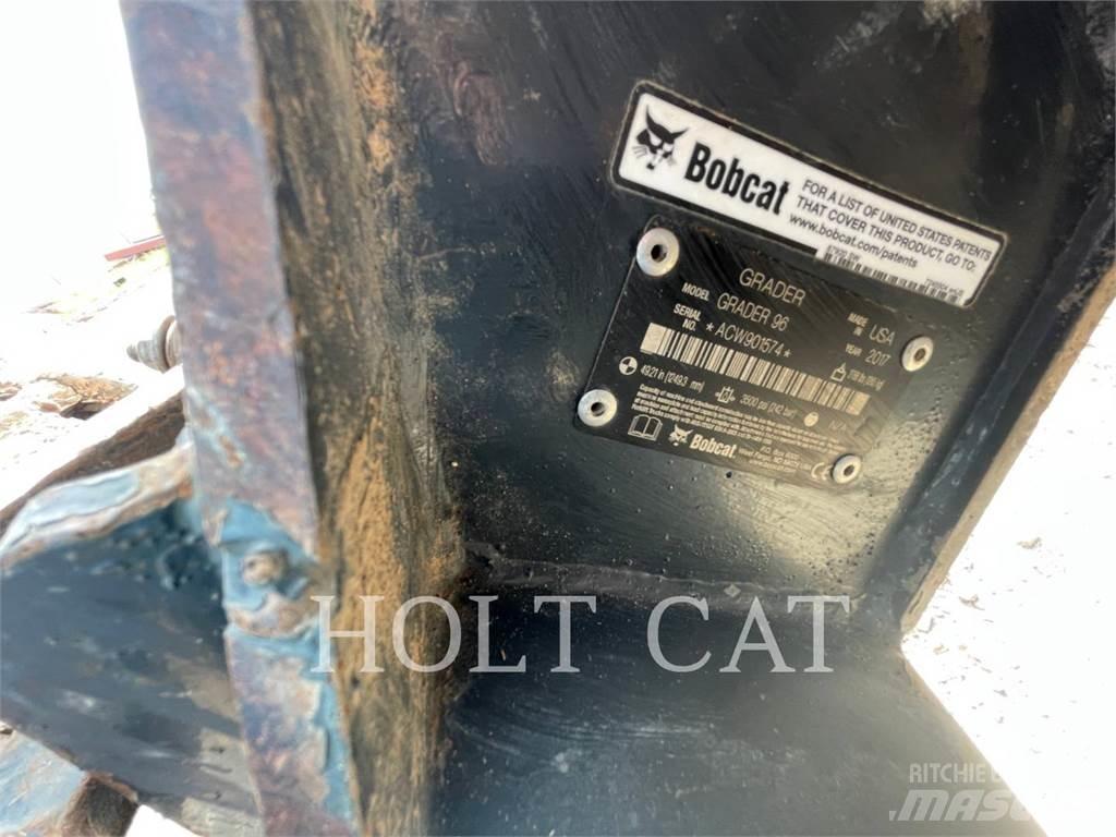 Bobcat T66 Crawler loaders