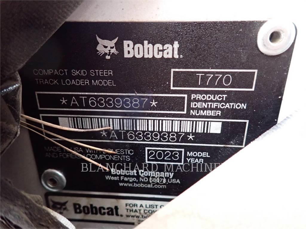 Bobcat T770 Crawler loaders