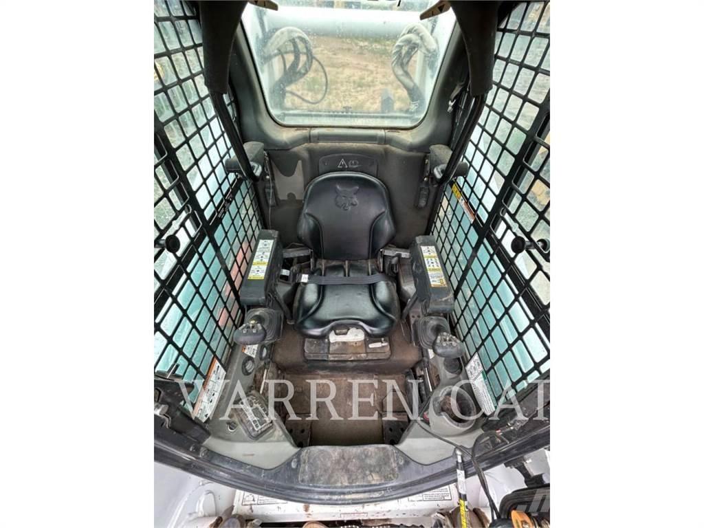 Bobcat T770 Crawler loaders