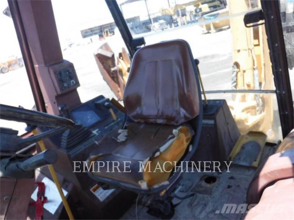 CASE 590 Backhoe loaders