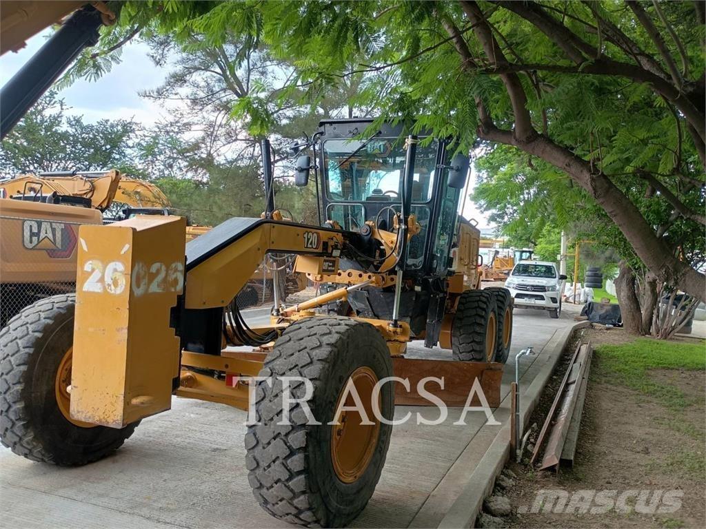 CAT 120 Graders