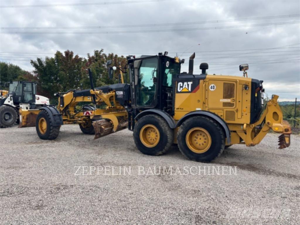 CAT 120M Graders