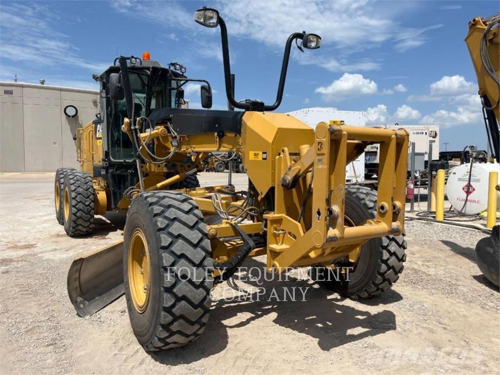 CAT 120M2AW Graders