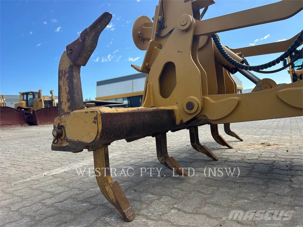 CAT 12M Graders
