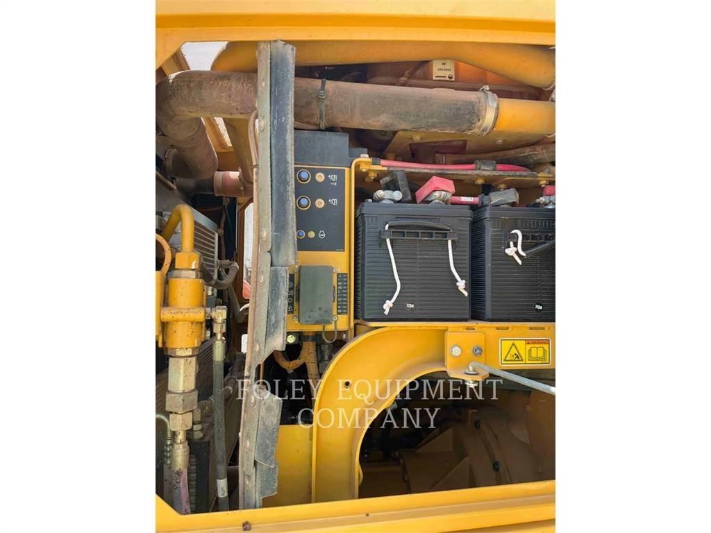 CAT 12M2 Graders
