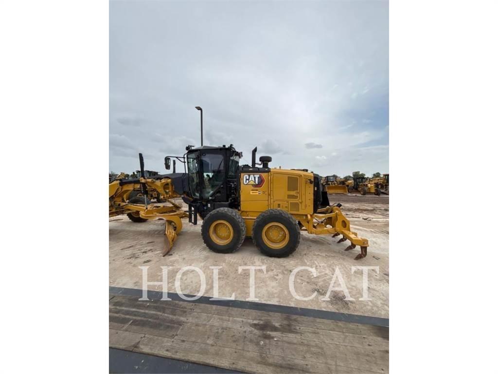 CAT 140 JOY Graders