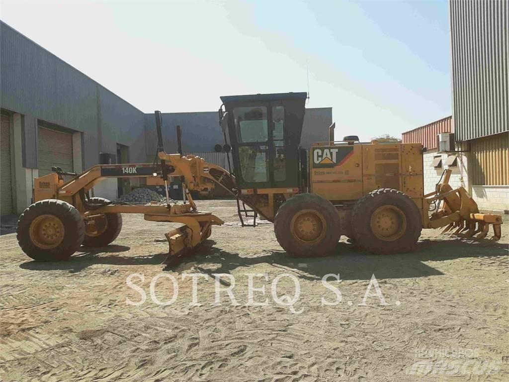 CAT 140K Graders