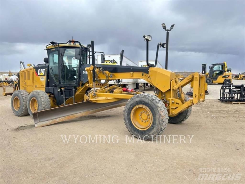 CAT 140M 2 Graders