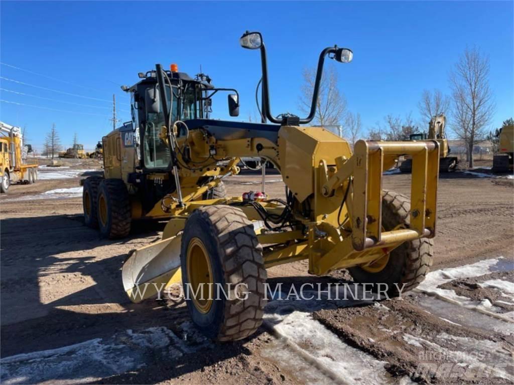 CAT 140M 2 Graders