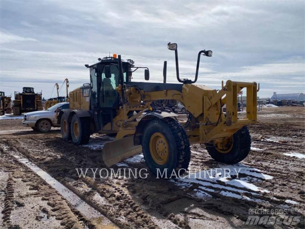 CAT 140M 3 Graders