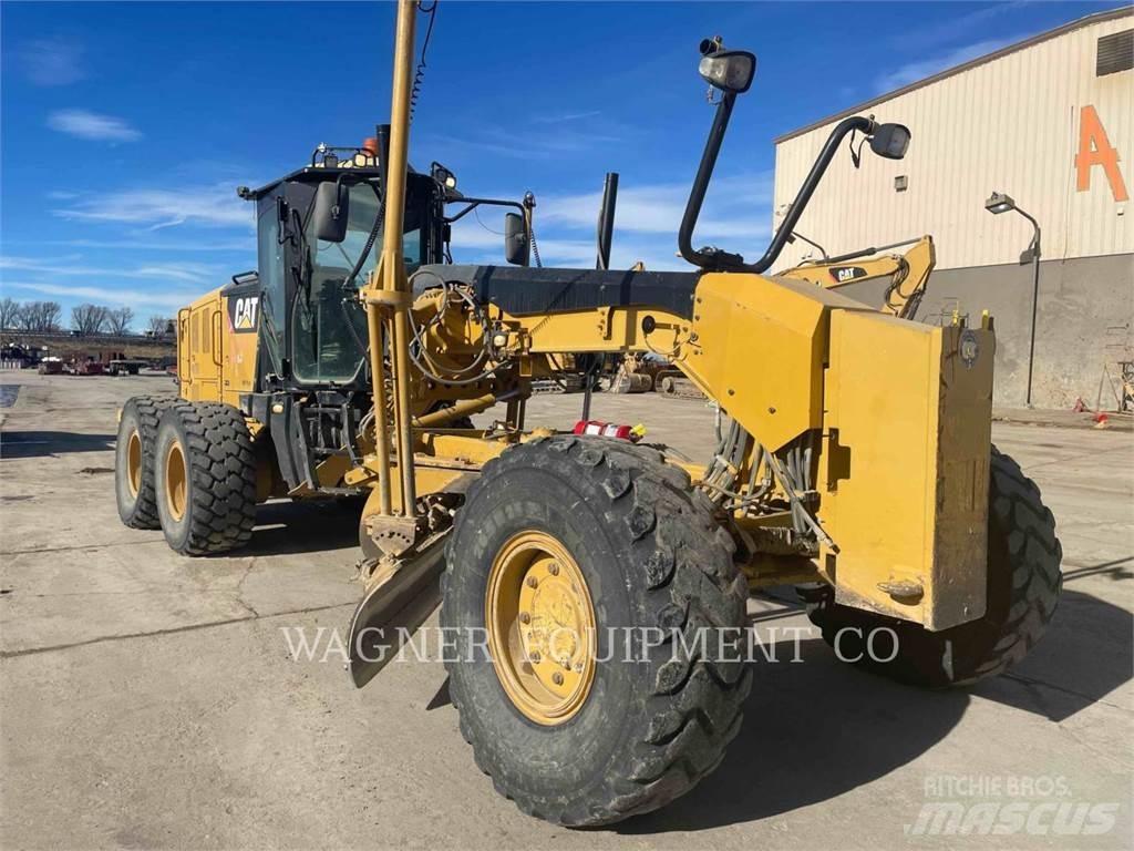 CAT 140M2 AWD Graders