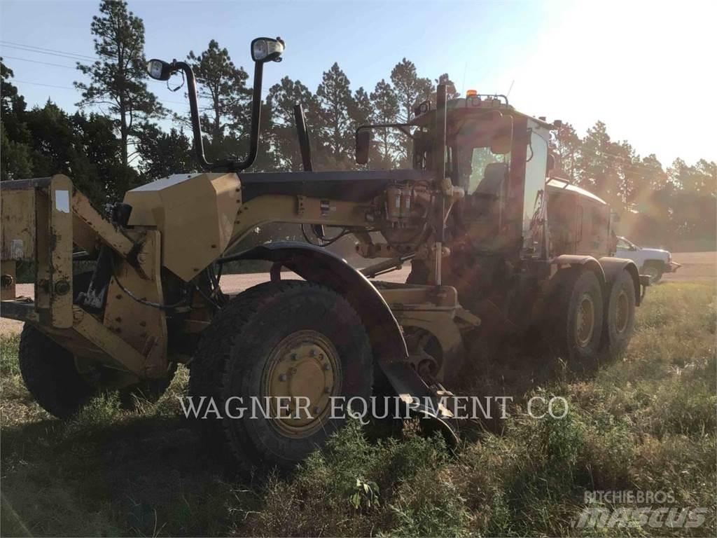 CAT 140M2 AWD Graders