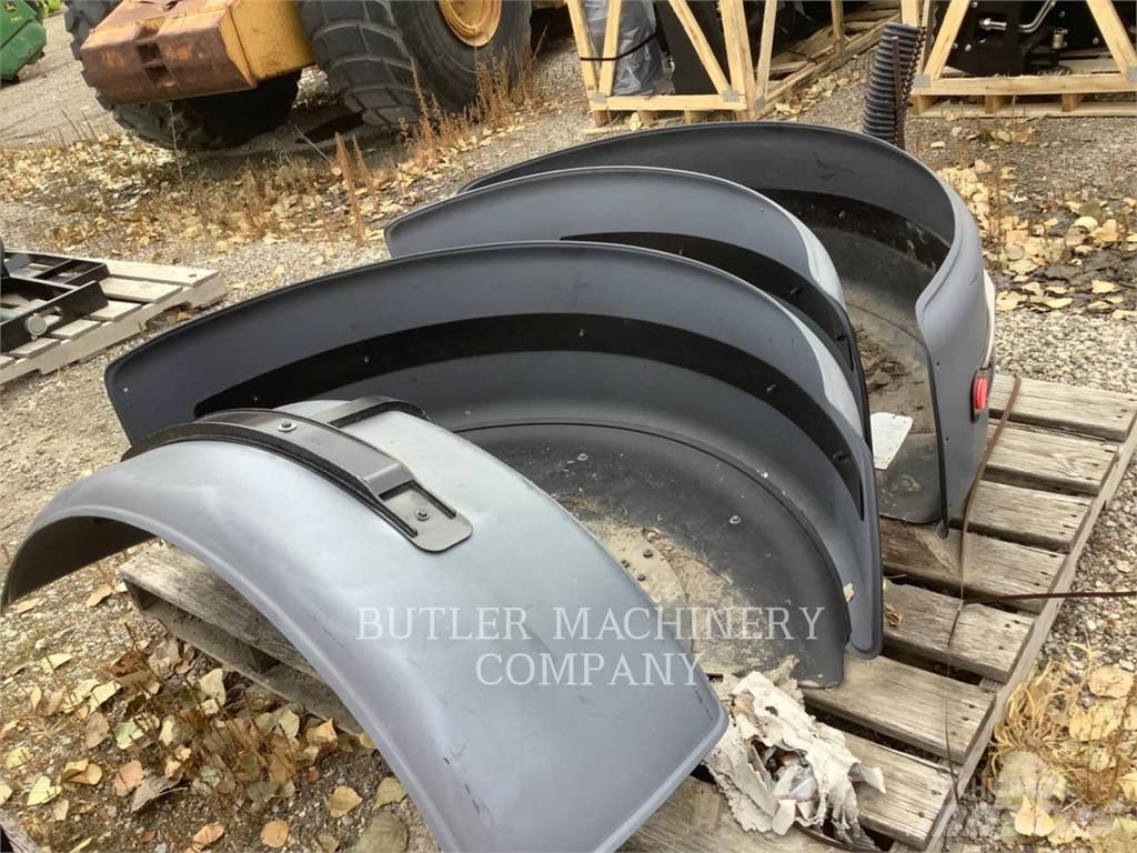 CAT 140M3REARFENDER Construction - Others