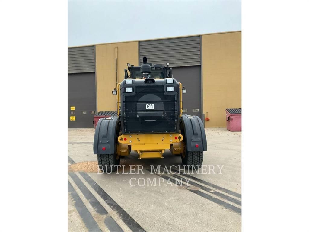 CAT 150-15AWD Graders