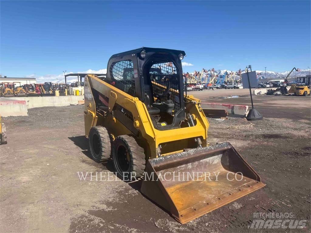 CAT 226D C1-H2 Skid steer loaders