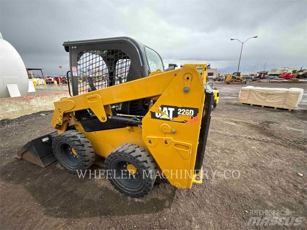 CAT 226D C1-H2 Skid steer loaders