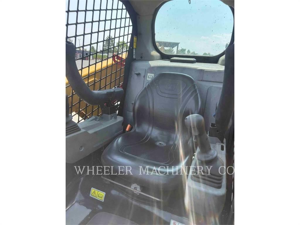 CAT 226D3 C1H2 Skid steer loaders