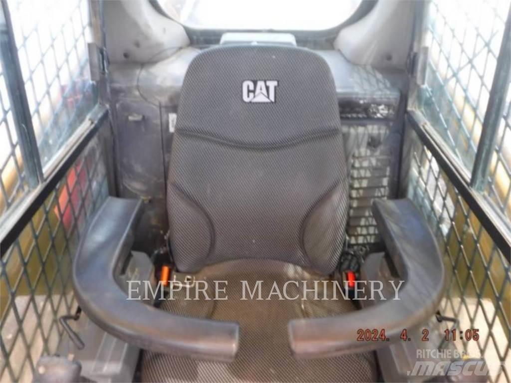 CAT 226D3 CA Skid steer loaders