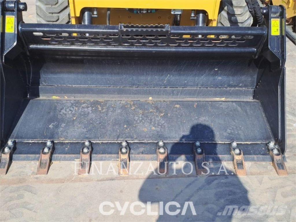 CAT 232D3 Skid steer loaders