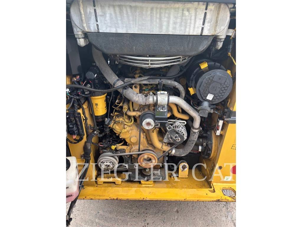 CAT 232D3 Skid steer loaders