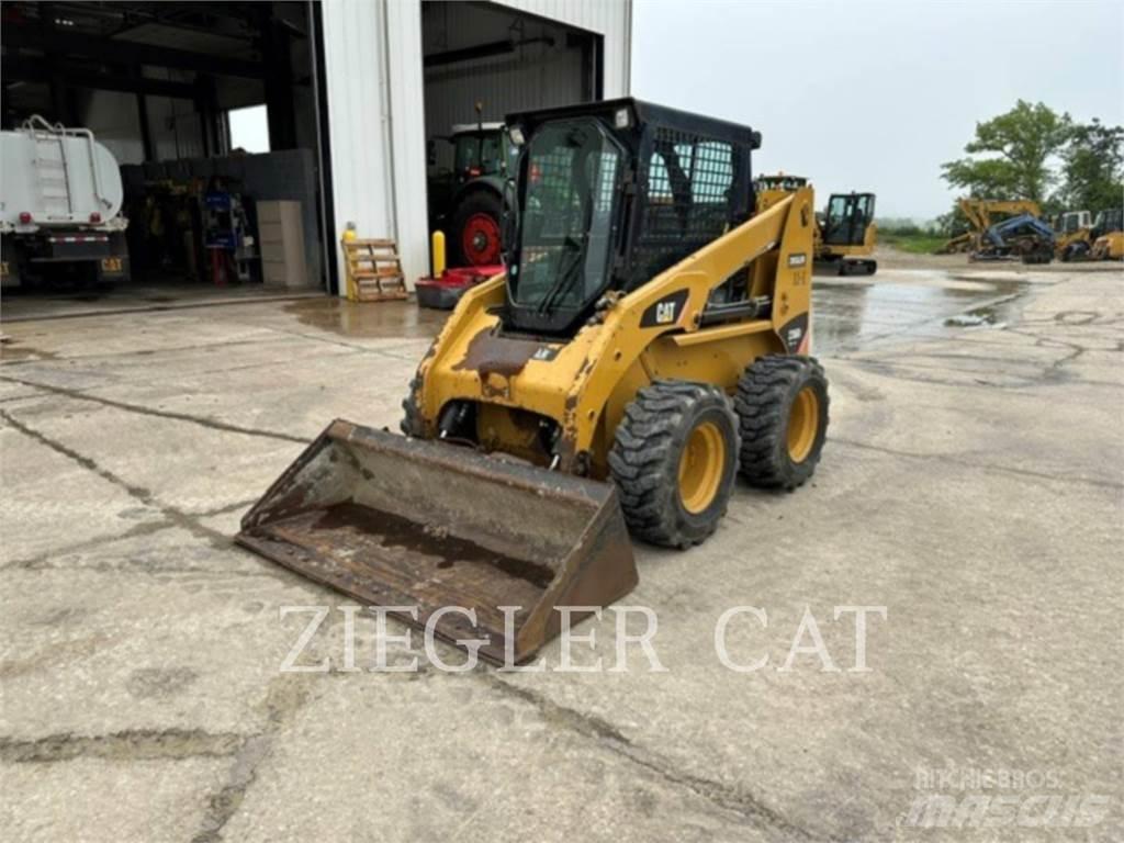 CAT 236B3 Skid steer loaders