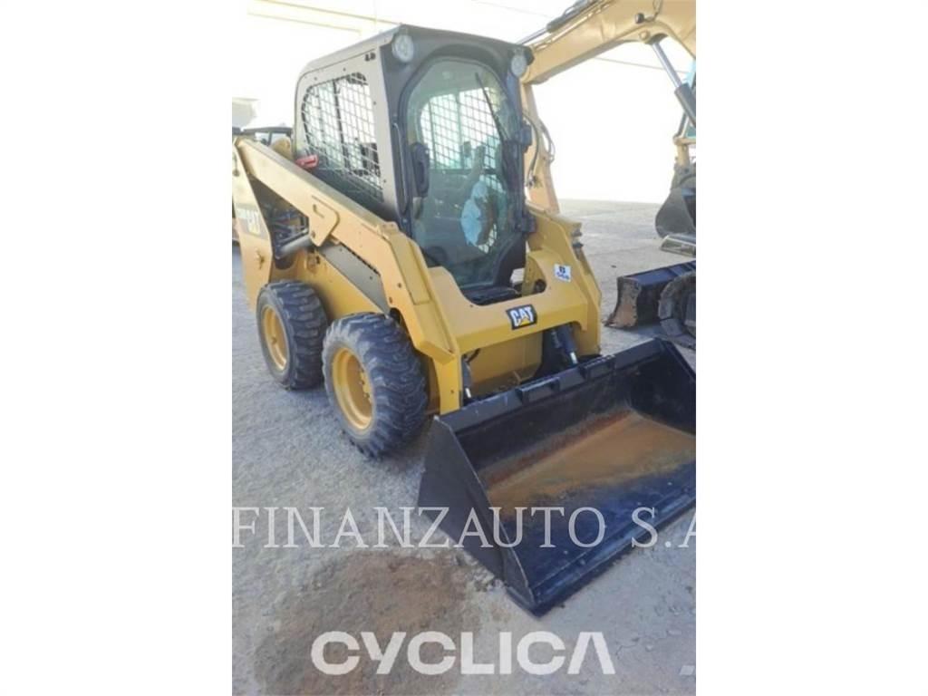 CAT 236D Skid steer loaders