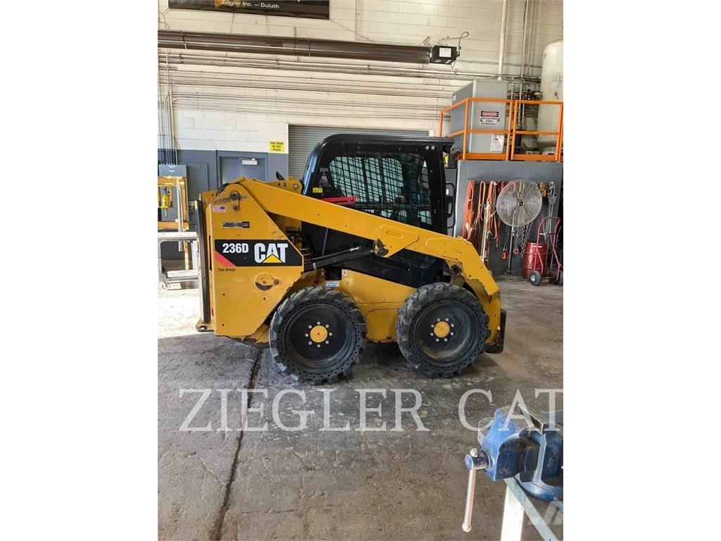 CAT 236D Skid steer loaders