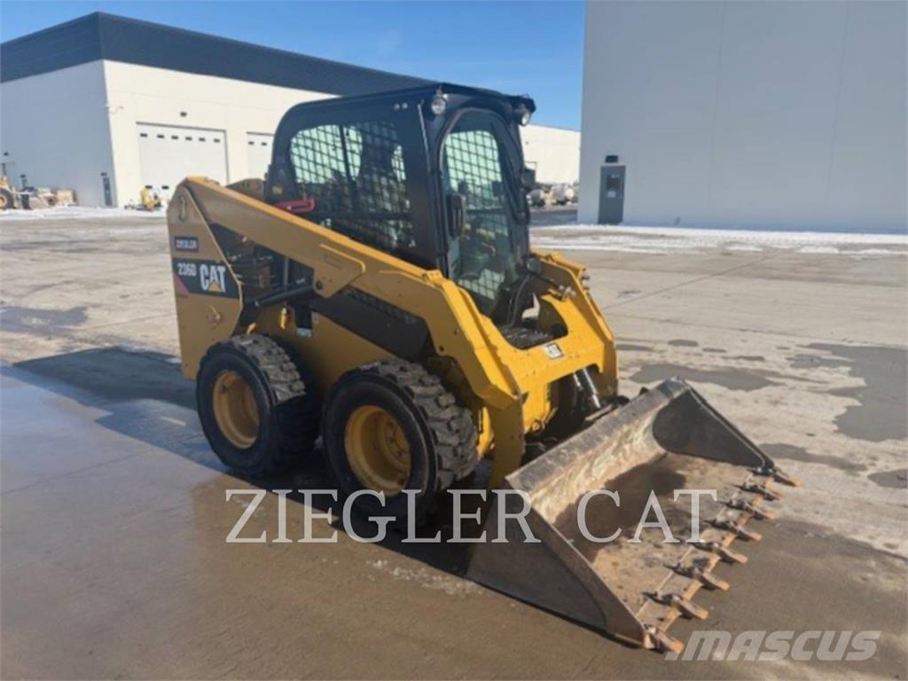 CAT 236D Skid steer loaders