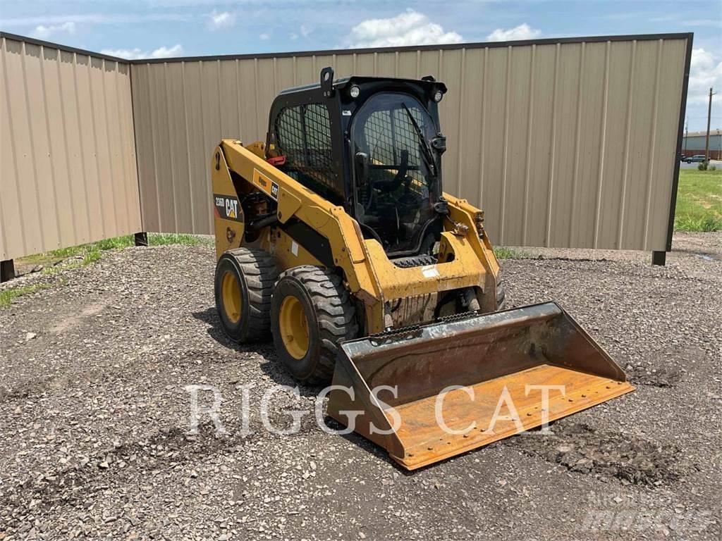 CAT 236D A Skid steer loaders