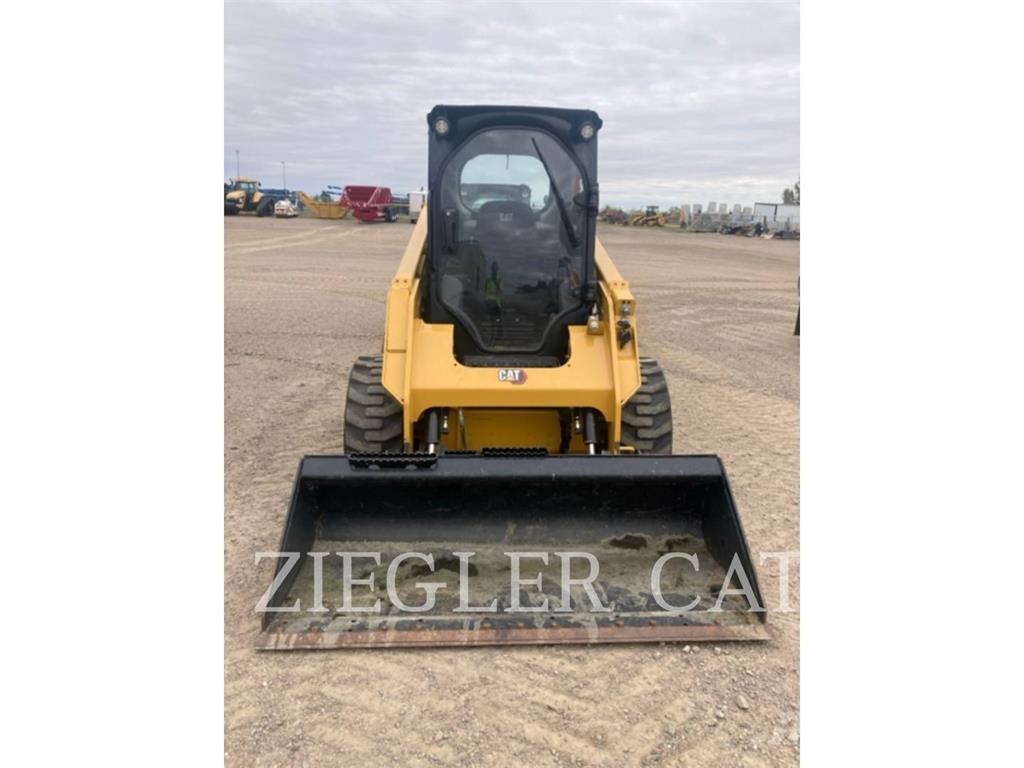 CAT 236D3 Skid steer loaders