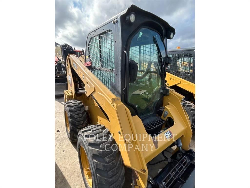 CAT 236D3STD1C Skid steer loaders
