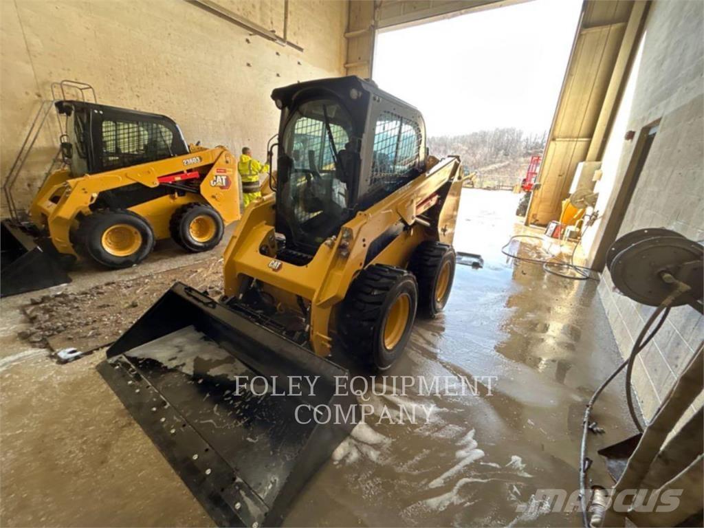 CAT 236D3STD2C Skid steer loaders